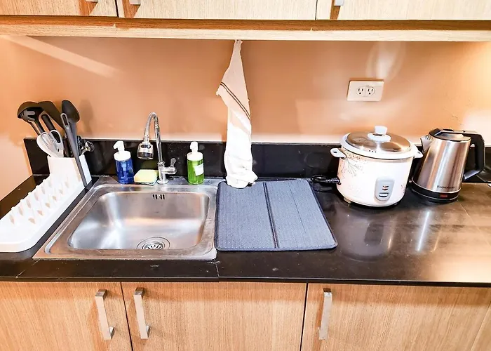 Spacious 1br 55sqm Moa With 100mbps Netflix Speakers *