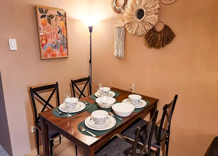 Апартаменты Spacious 1br 55sqm Moa With 100mbps Netflix Speakers Манила